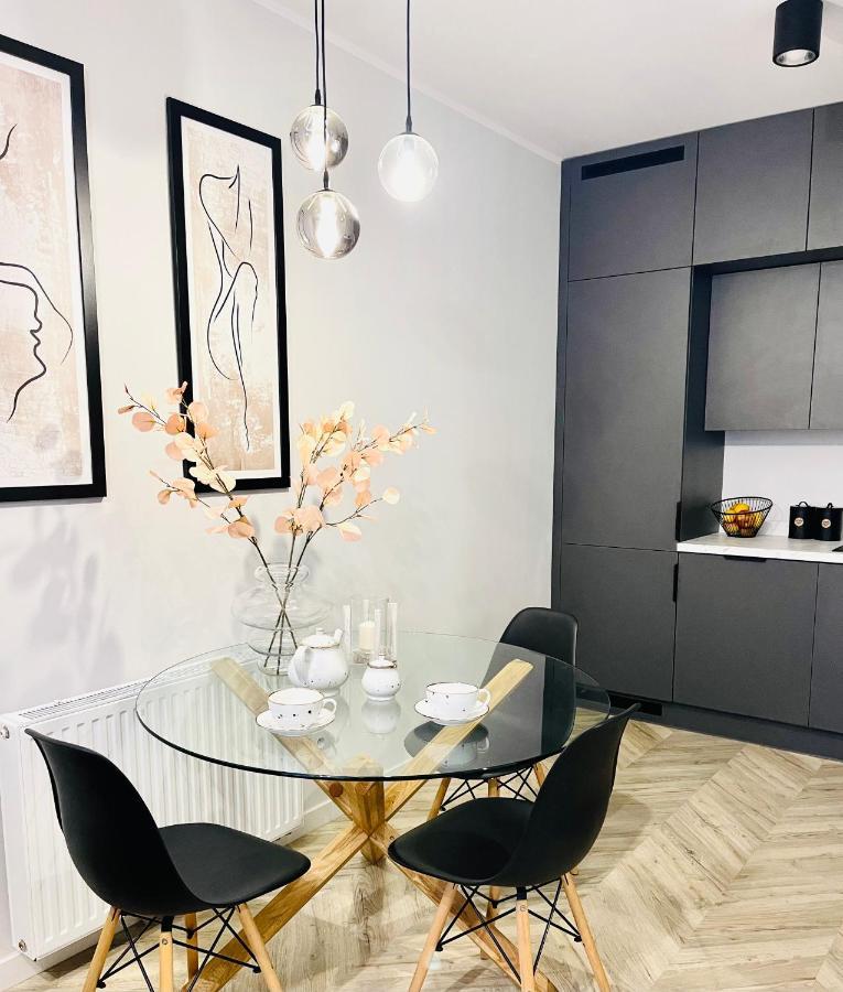 Apartcentrum-Charlotte -Parking-Air Conditioning بوليسلافيتش المظهر الخارجي الصورة